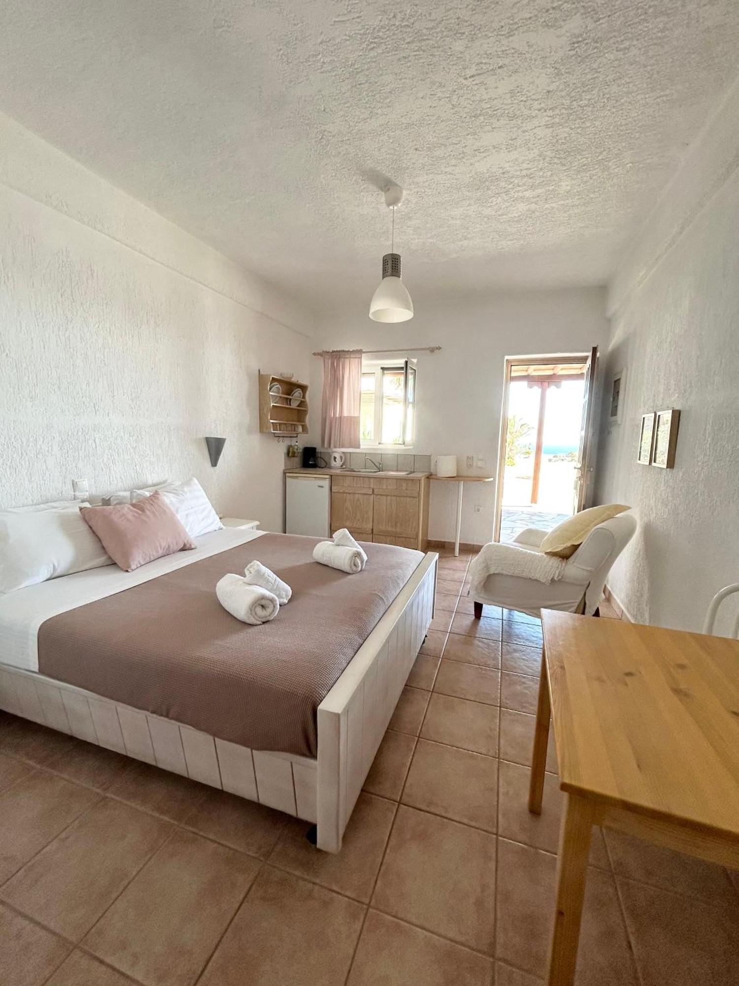 Fos Suites Agios Ioannis Diakoftis Habitación foto