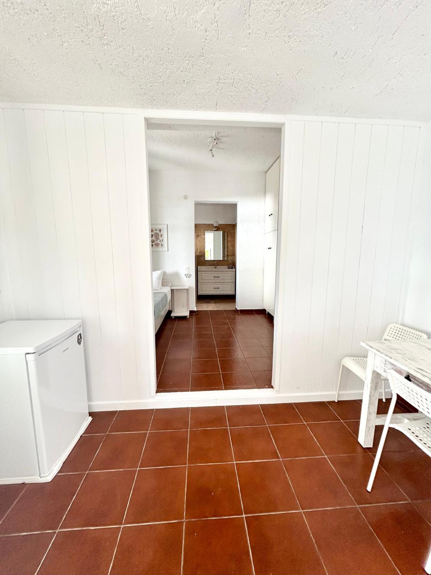 Fos Suites Agios Ioannis Diakoftis Habitación foto