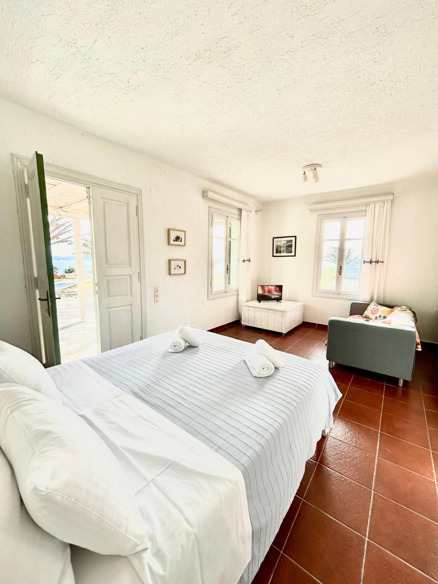 Fos Suites Agios Ioannis Diakoftis Exterior foto